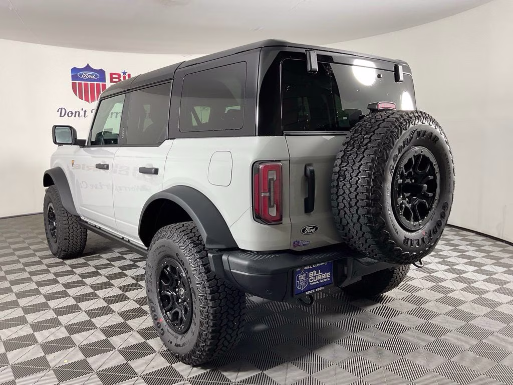 2026 Avalanche Ford Bronco Badlands 4X4 SUV