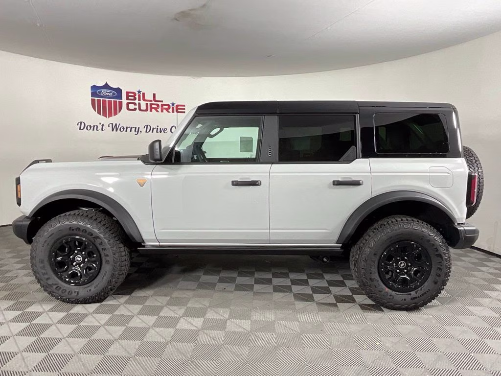 2026 Avalanche Ford Bronco Badlands 4X4 SUV