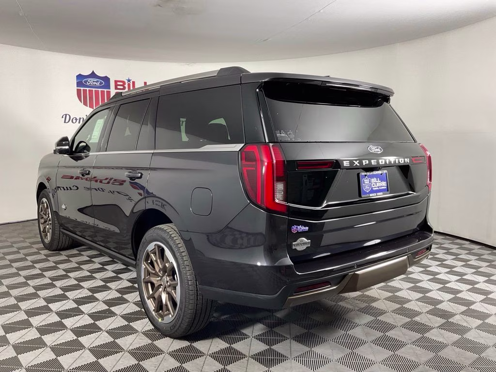 2027 Gray Metallic Ford Expedition King Ranch 4X4 SUV