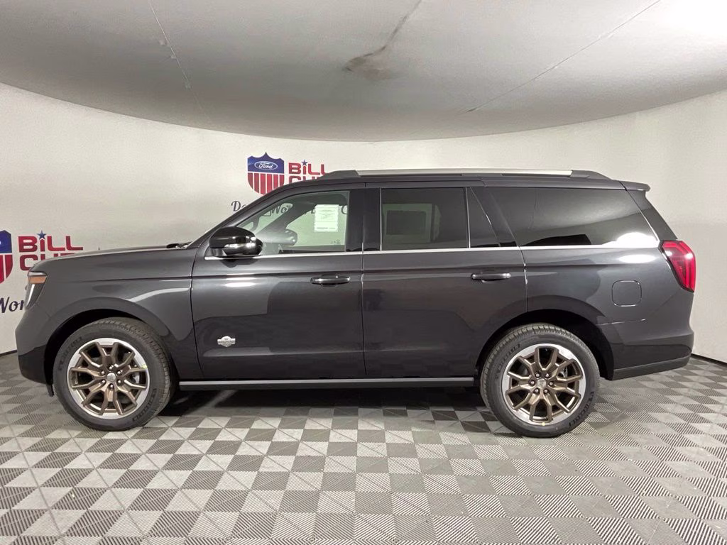 2027 Gray Metallic Ford Expedition King Ranch 4X4 SUV