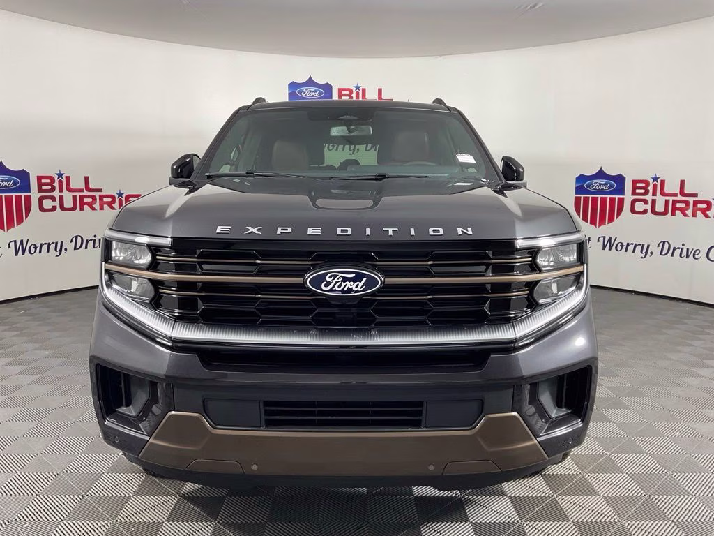2027 Gray Metallic Ford Expedition King Ranch 4X4 SUV
