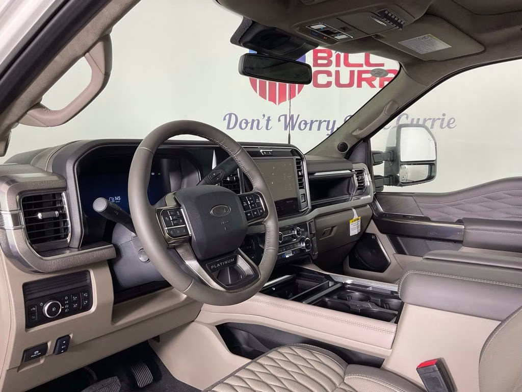 2026 White Metallic Ford Super Duty F-250 SRW Platinum 4X4 Truck