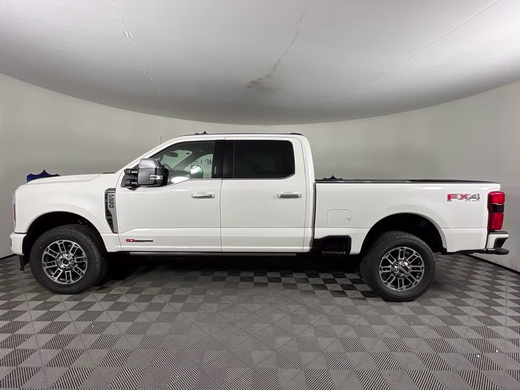 2026 White Metallic Ford Super Duty F-250 SRW Platinum 4X4 Truck
