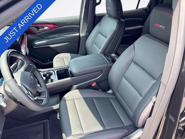 2026 Mosaic Black Metallic Chevrolet Traverse Z71 AWD SUV