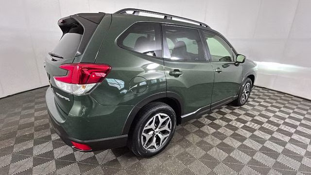 2024 Cascade Green Silica Subaru Forester Premium AWD SUV