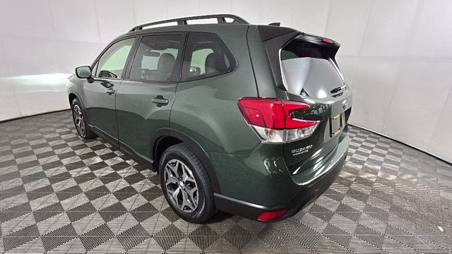 2024 Cascade Green Silica Subaru Forester Premium AWD SUV
