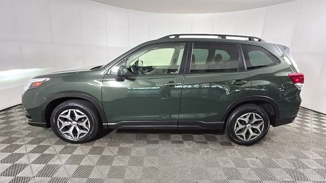 2024 Cascade Green Silica Subaru Forester Premium AWD SUV