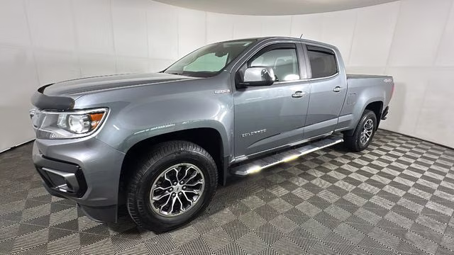 2022 Satin Steel Metallic Chevrolet Colorado LT 4X4 Truck