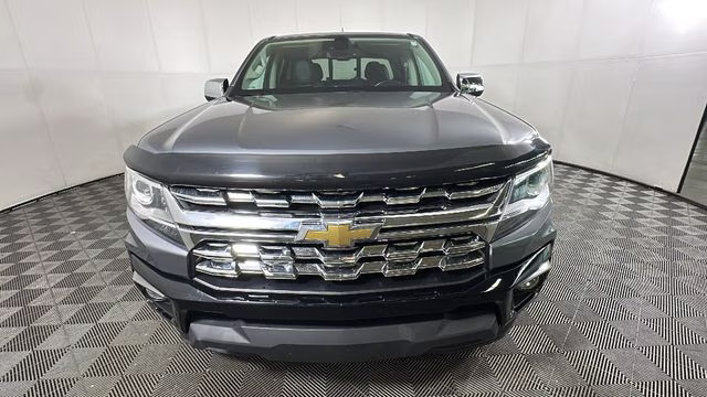 2022 Satin Steel Metallic Chevrolet Colorado LT 4X4 Truck