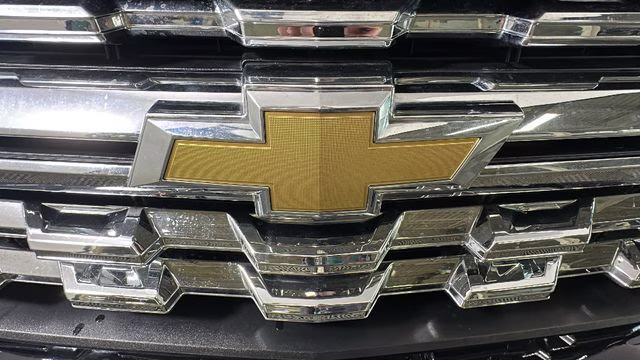 2022 Satin Steel Metallic Chevrolet Colorado LT 4X4 Truck