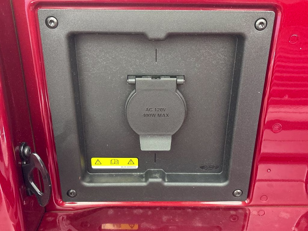 2026 Ruby Red Metallic Tinted Clearcoat Ford F-150 XLT RWD Truck