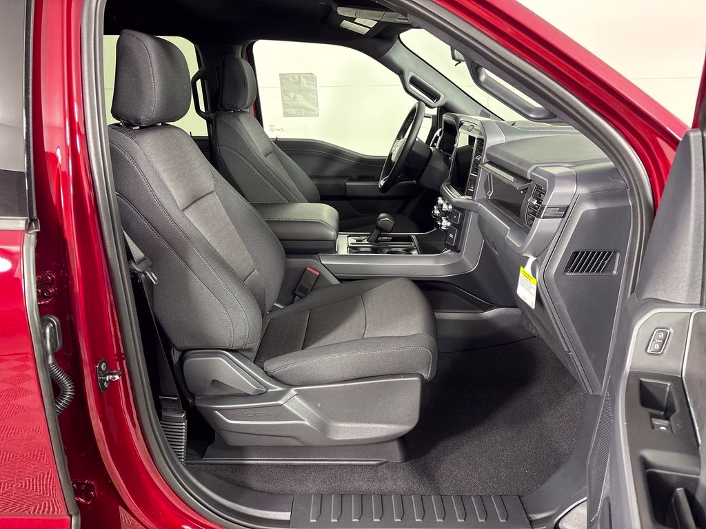 2026 Ruby Red Metallic Tinted Clearcoat Ford F-150 XLT RWD Truck