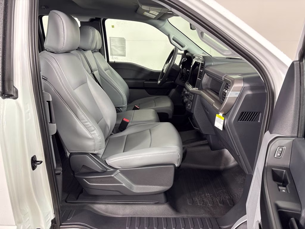2026 Oxford White Ford F-150 XL RWD Truck