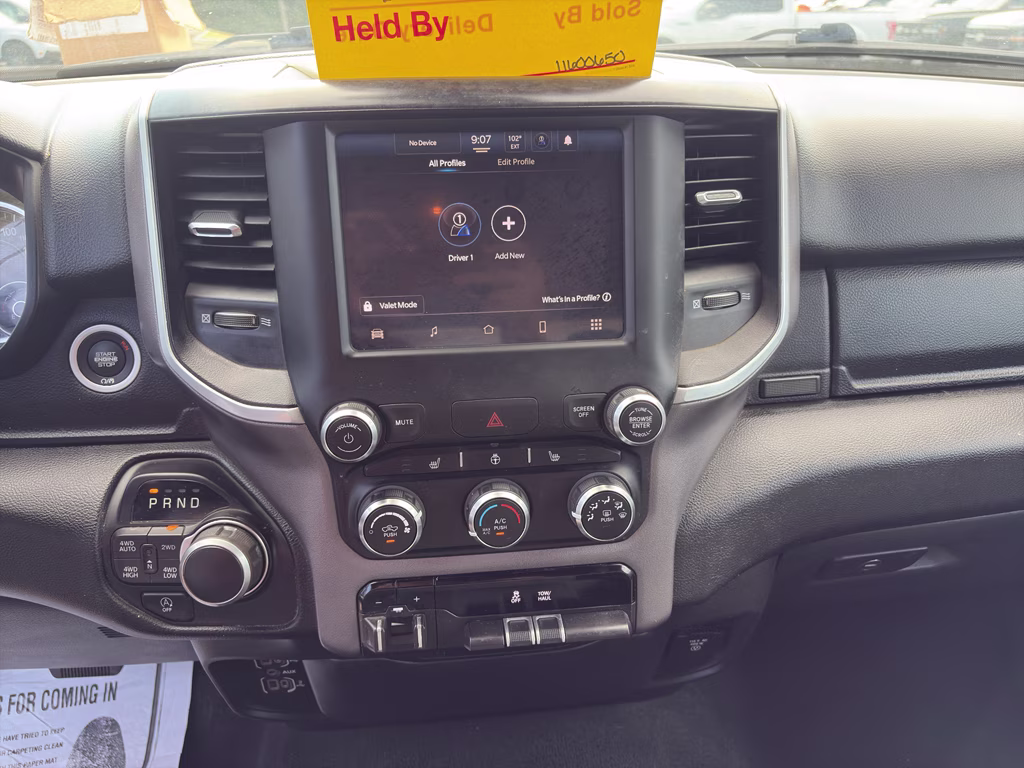 2023 Bright White Clearcoat Ram 1500 Big Horn 4X4 Truck