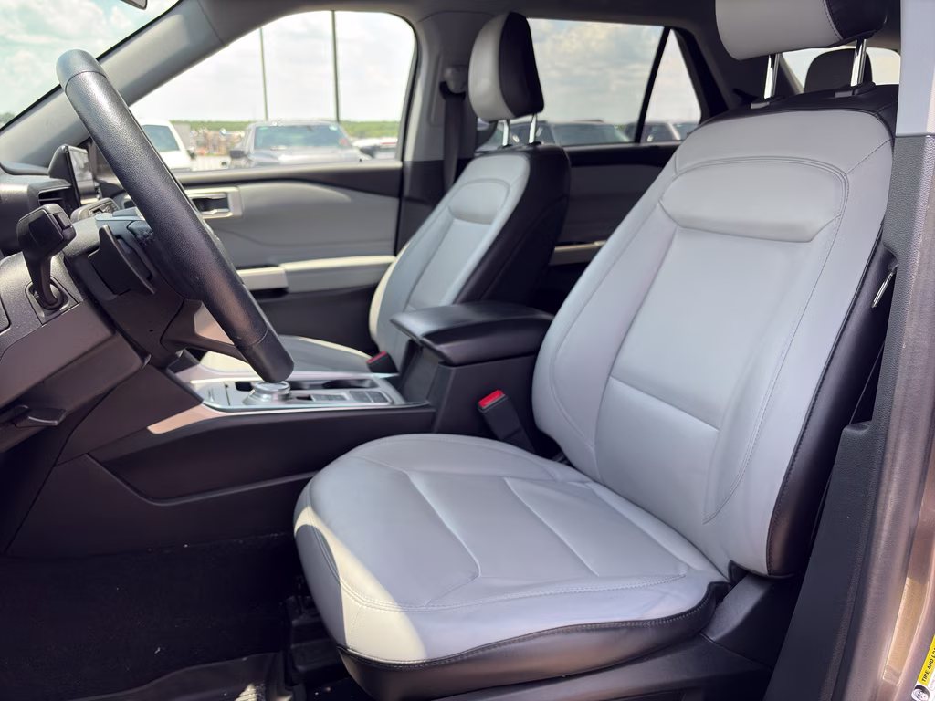 2021 Stone Gray Metallic Ford Explorer XLT RWD SUV