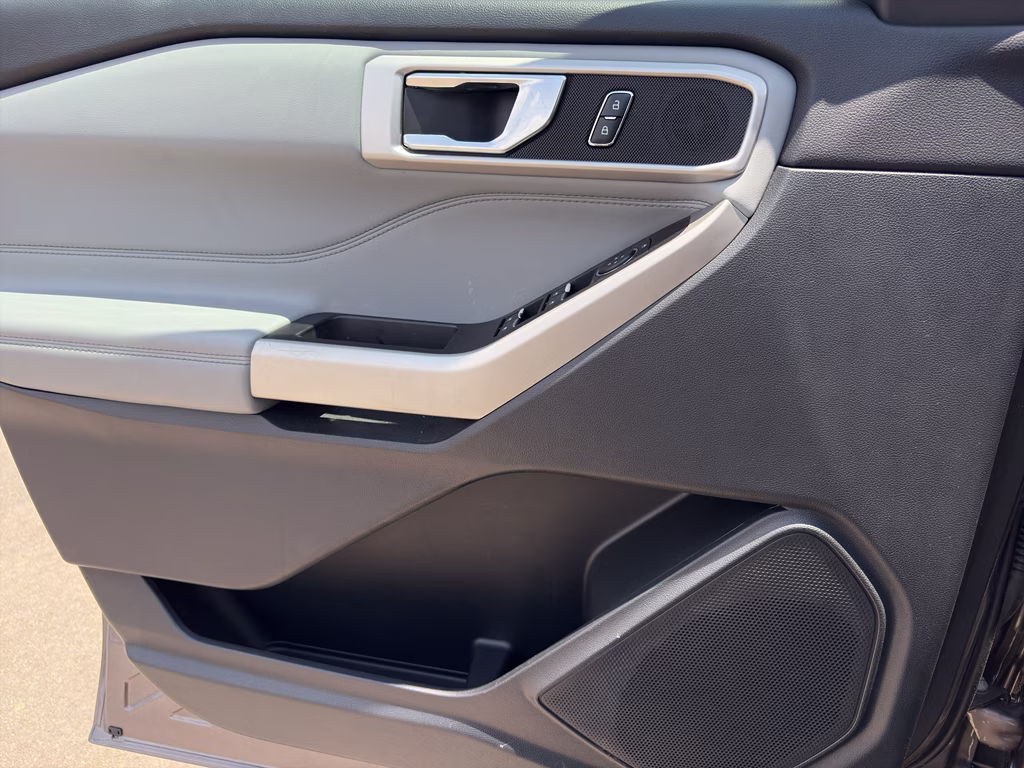 2021 Stone Gray Metallic Ford Explorer XLT RWD SUV