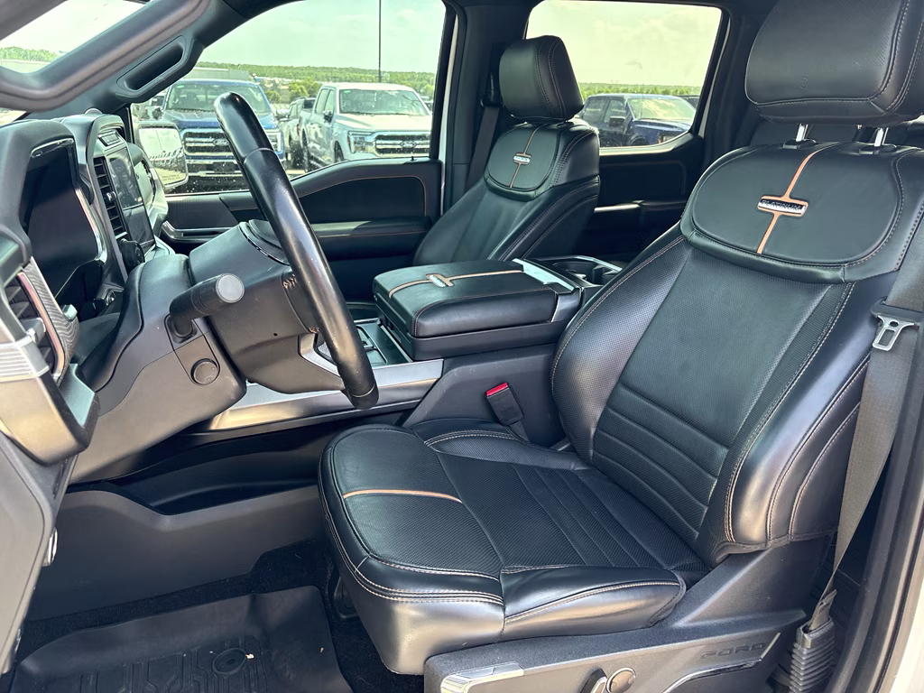 2022 Star White Metallic Tri-Coat Ford F-150 Platinum 4X4 Truck
