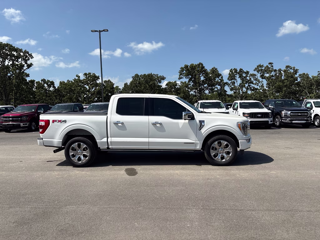 2022 Star White Metallic Tri-Coat Ford F-150 Platinum 4X4 Truck