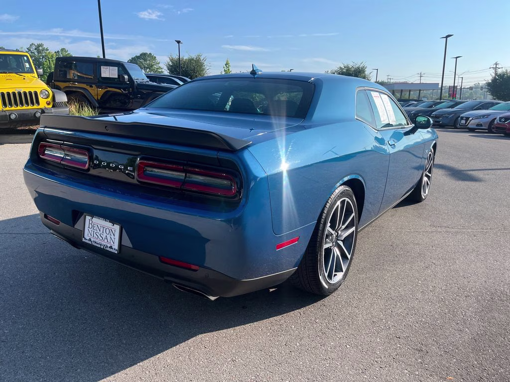 2023 Frostbite Dodge Challenger R/T RWD Coupe