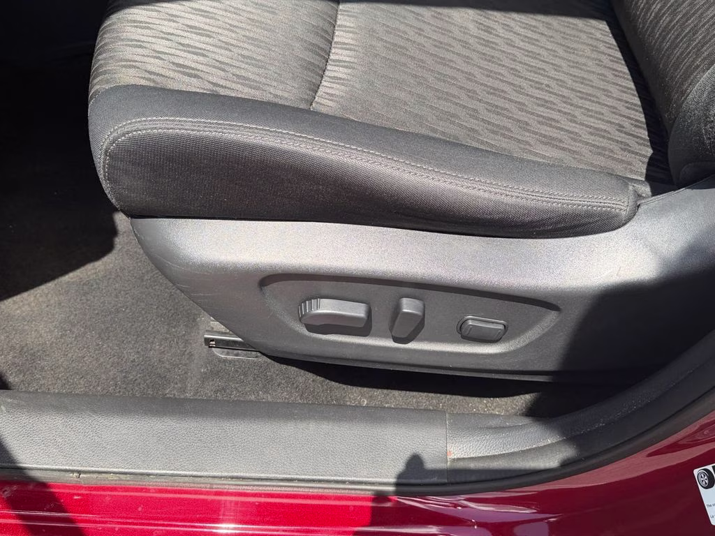 2018 Scarlet Ember Nissan Rogue SV w/Comfort & Convenience Pkgs AWD SUV