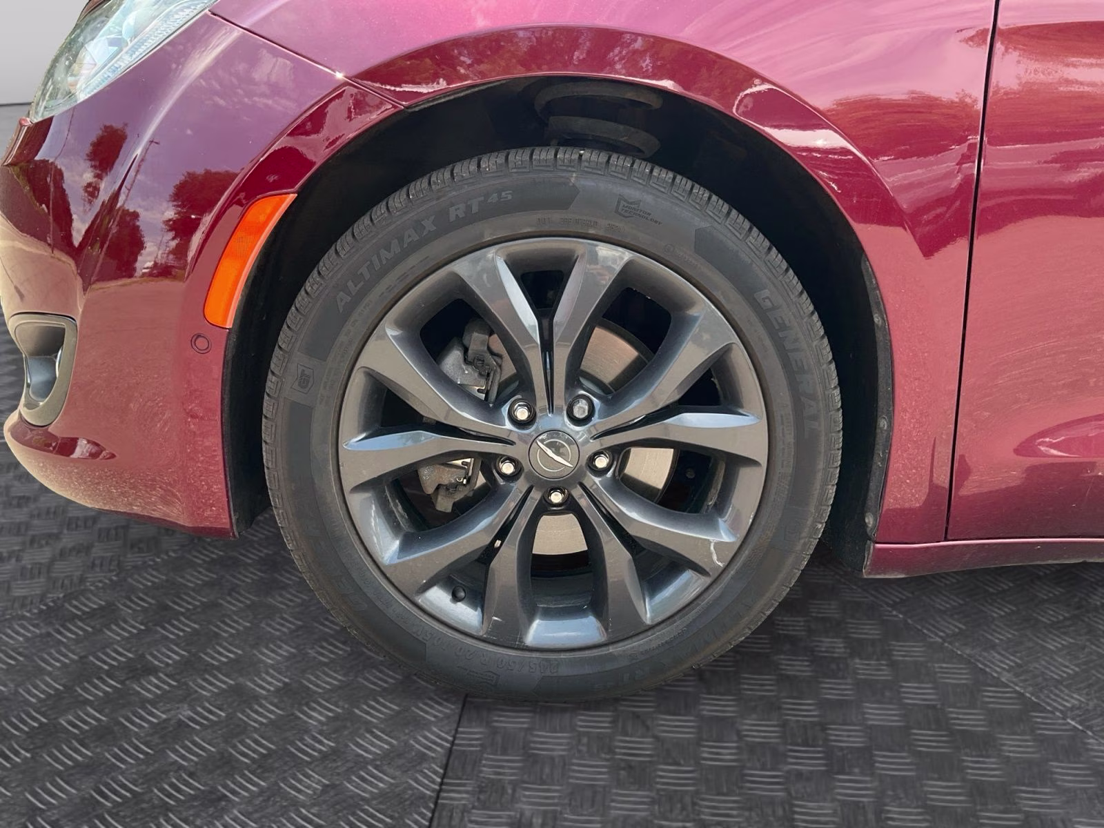 2019 Velvet Red Pearlcoat Chrysler Pacifica Touring Plus FWD Van