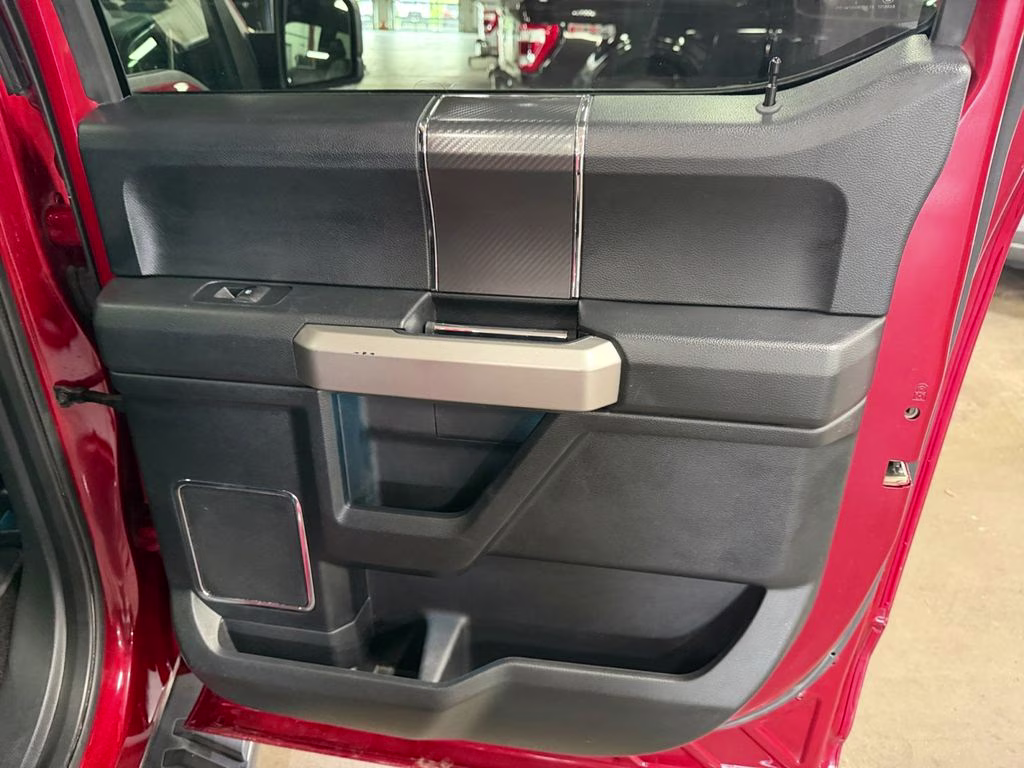 2020 Ford F-150 Lariat FX4 w/Trailer Tow & Twin Panel Moonroof 4X4 Truck