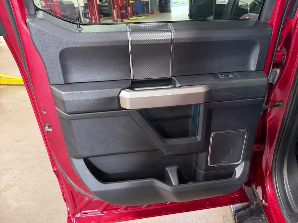 2020 Ford F-150 Lariat FX4 w/Trailer Tow & Twin Panel Moonroof 4X4 Truck