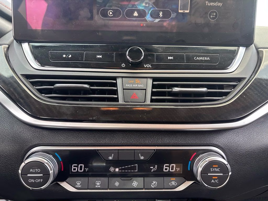 2025 Super Black Nissan Altima 2.5 SR FWD Sedan