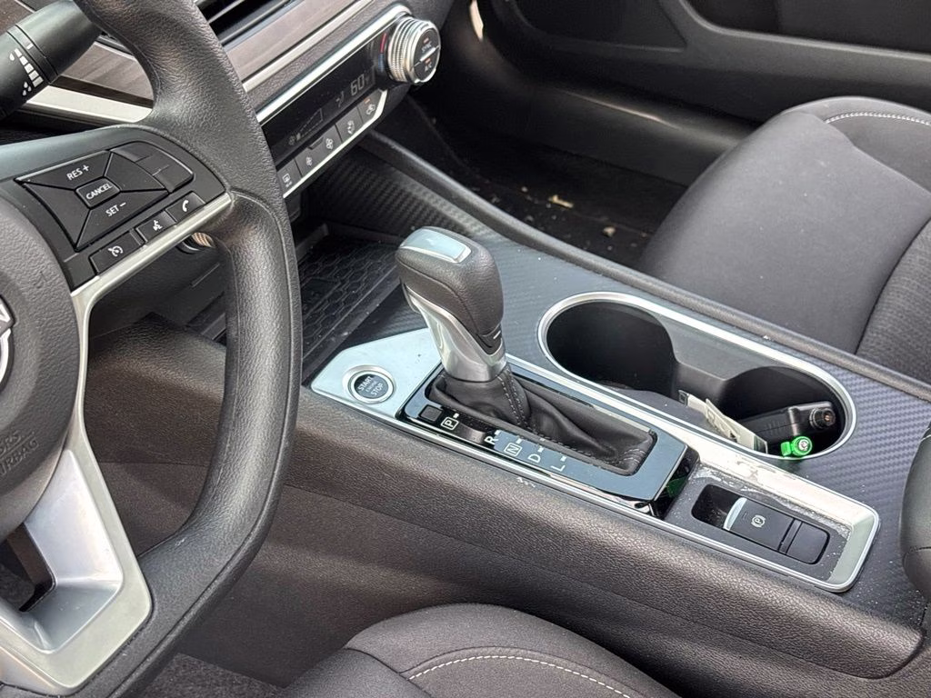 2025 Scarlet Ember Nissan Altima 2.5 SV AWD Sedan