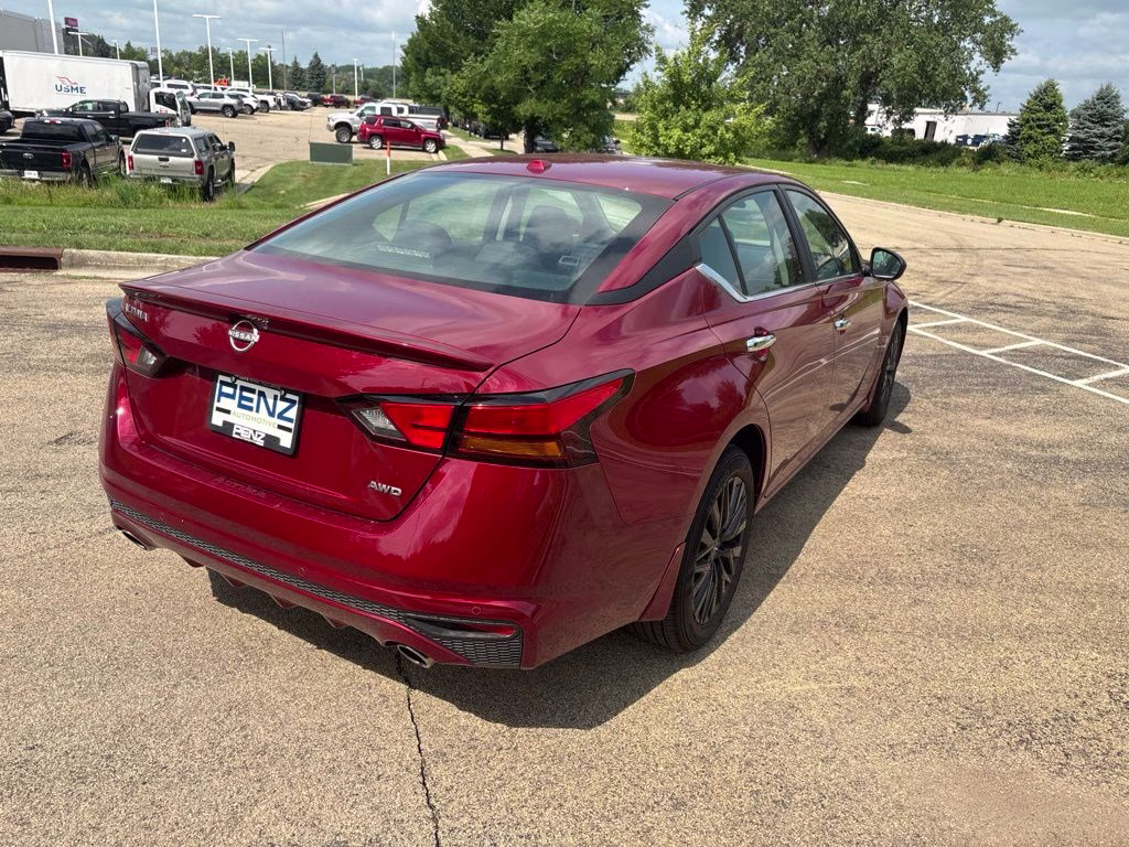 2025 Scarlet Ember Nissan Altima 2.5 SV AWD Sedan