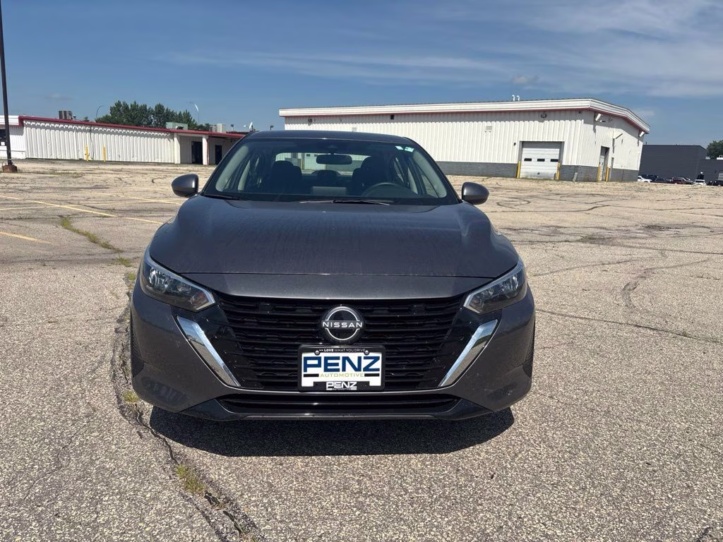 Used 2025 Nissan Sentra SV with VIN 3N1AB8CV9SY336651 for sale in Rochester, Minnesota