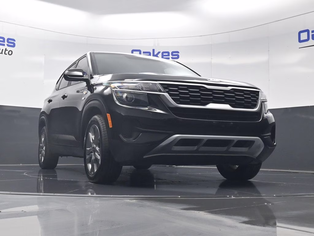 2021 Cherry Black Kia Seltos LX AWD SUV