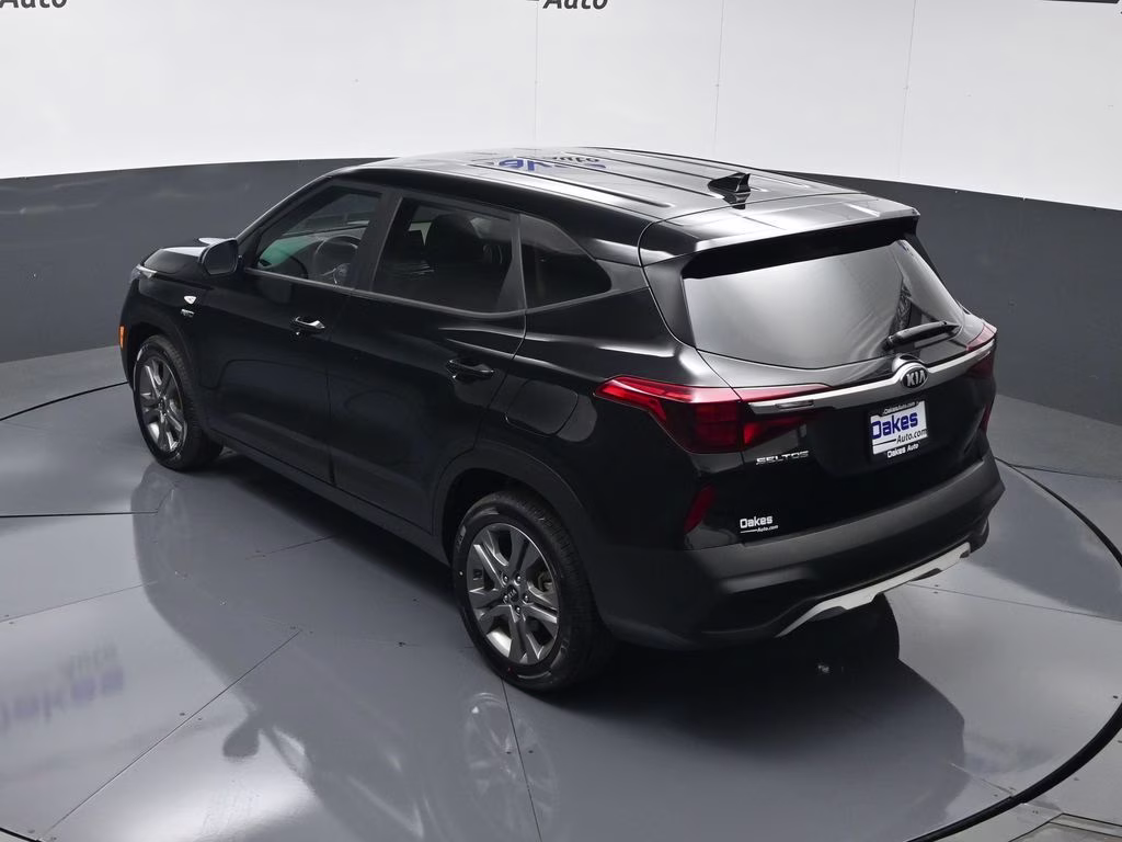 2021 Cherry Black Kia Seltos LX AWD SUV