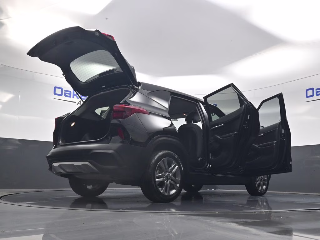 2021 Cherry Black Kia Seltos LX AWD SUV