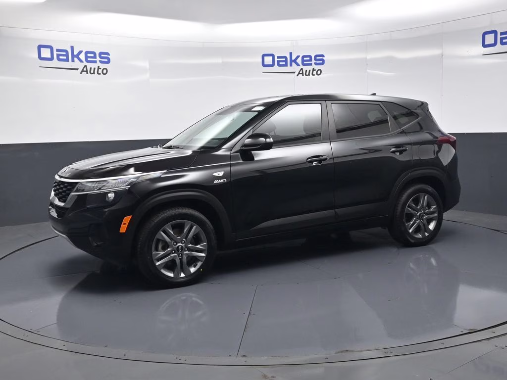 2021 Cherry Black Kia Seltos LX AWD SUV