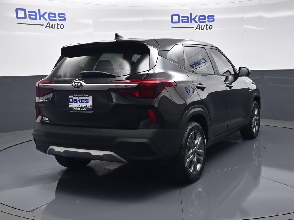 2021 Cherry Black Kia Seltos LX AWD SUV