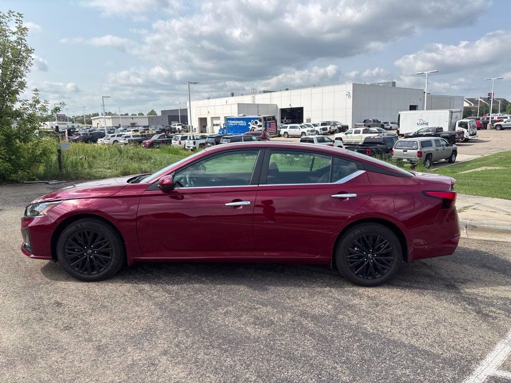 2025 Scarlet Ember Nissan Altima 2.5 SV AWD Sedan