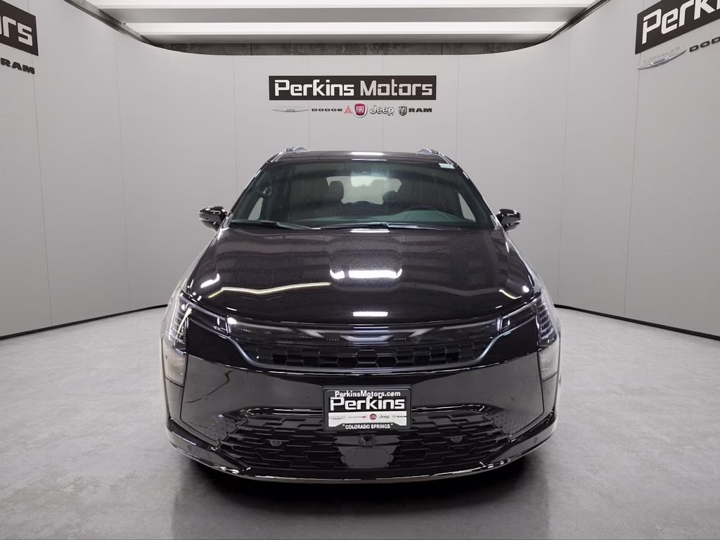 2027 Diamond Black Crystal Pearlcoat Chrysler Pacifica Limited AWD Van
