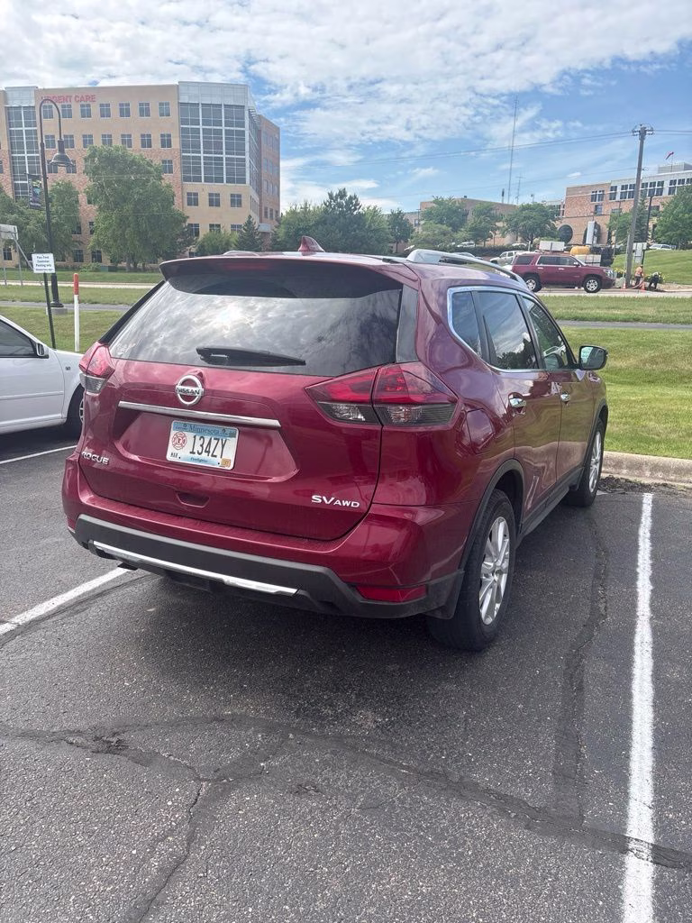 2018 Scarlet Ember Nissan Rogue SV w/Comfort & Convenience Pkgs AWD SUV