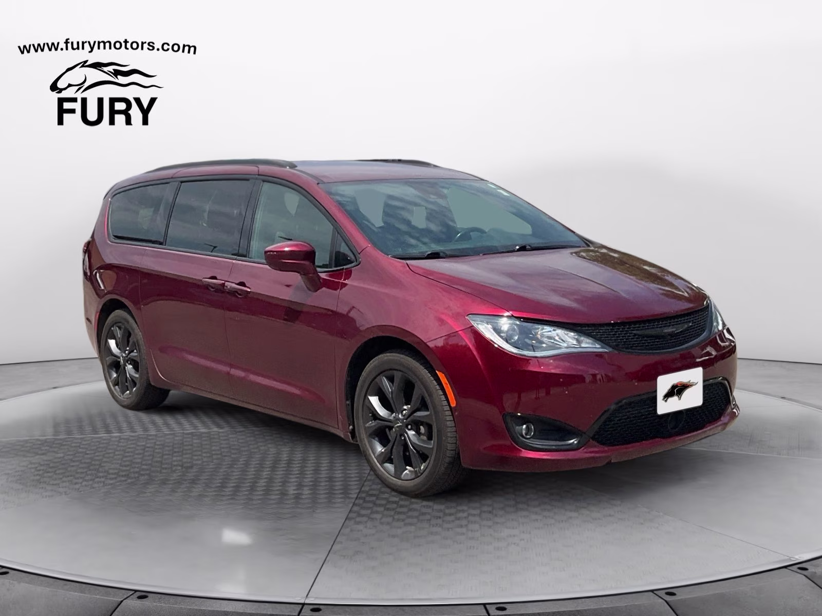 2019 Chrysler Pacifica Touring Plus's photo