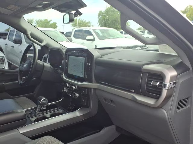 2022 Black Metallic Ford F-150 Lightning XLT AWD Truck
