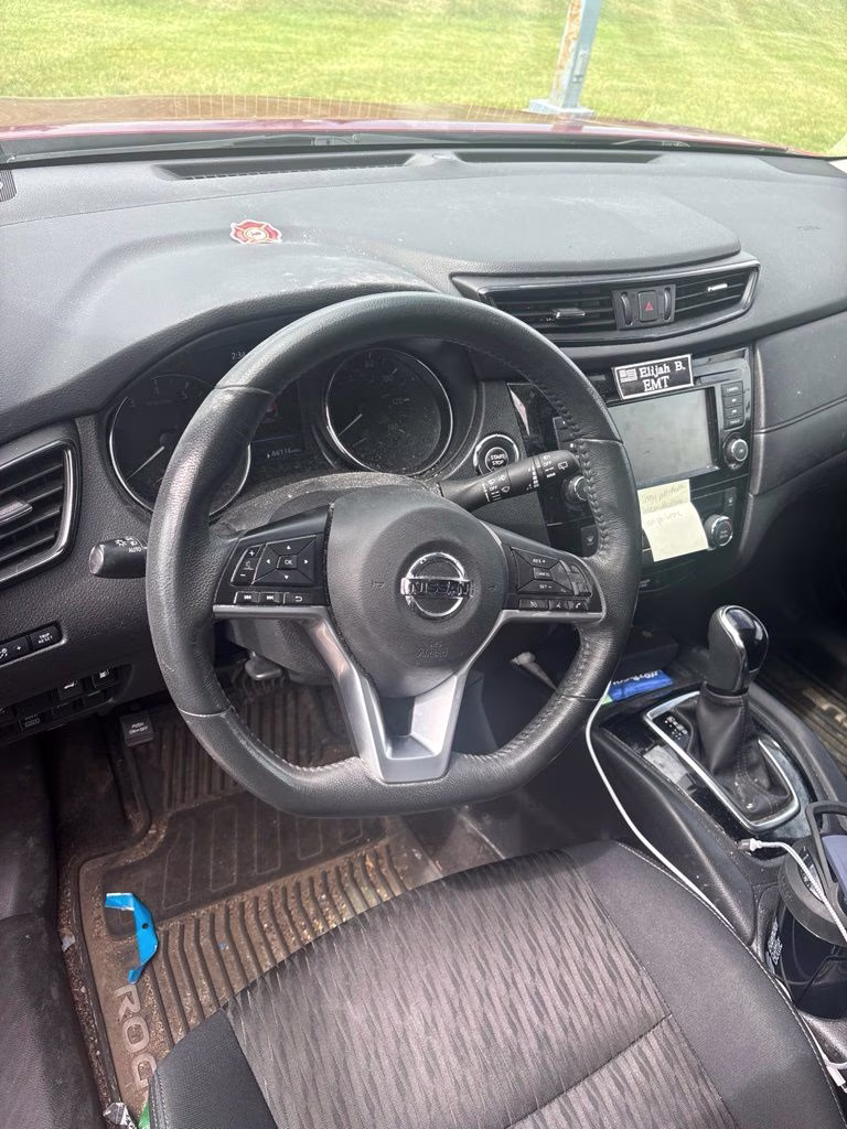 2018 Scarlet Ember Nissan Rogue SV w/Comfort & Convenience Pkgs AWD SUV