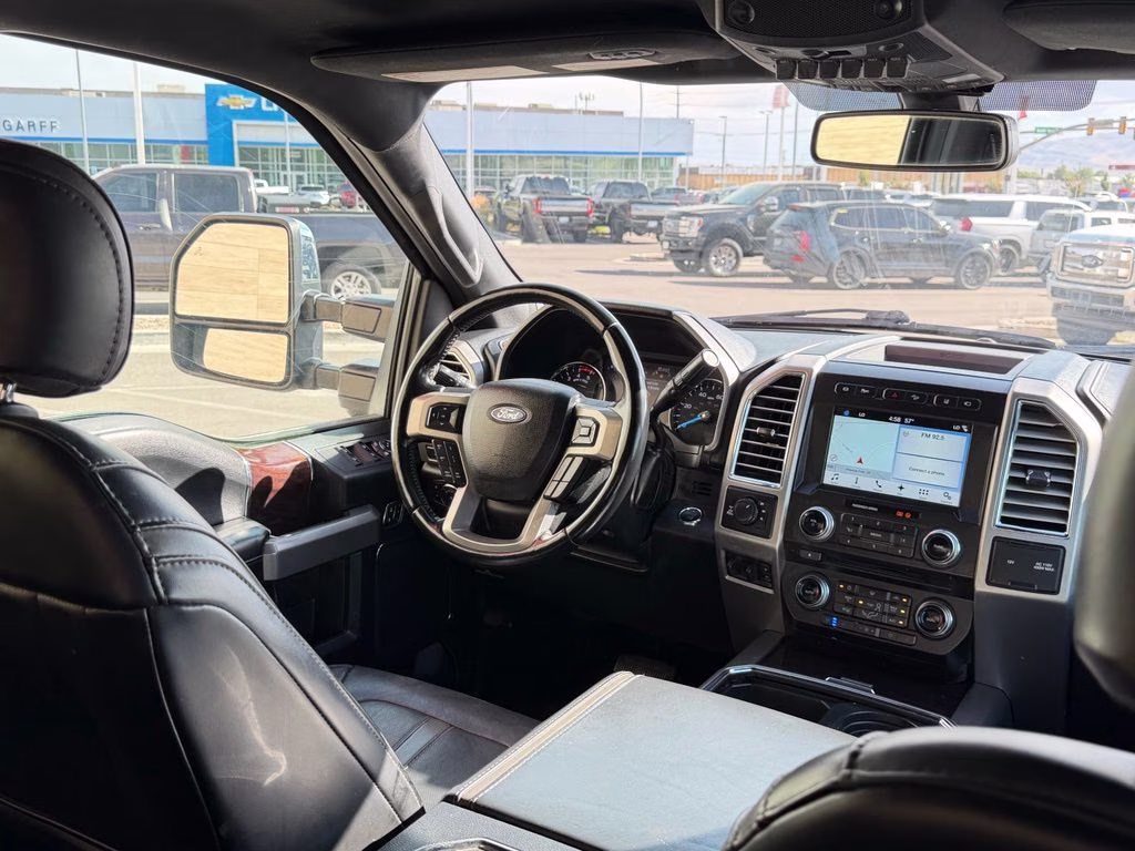 2017 Magnetic Ford Super Duty F-350 SRW Platinum 4X4 Truck