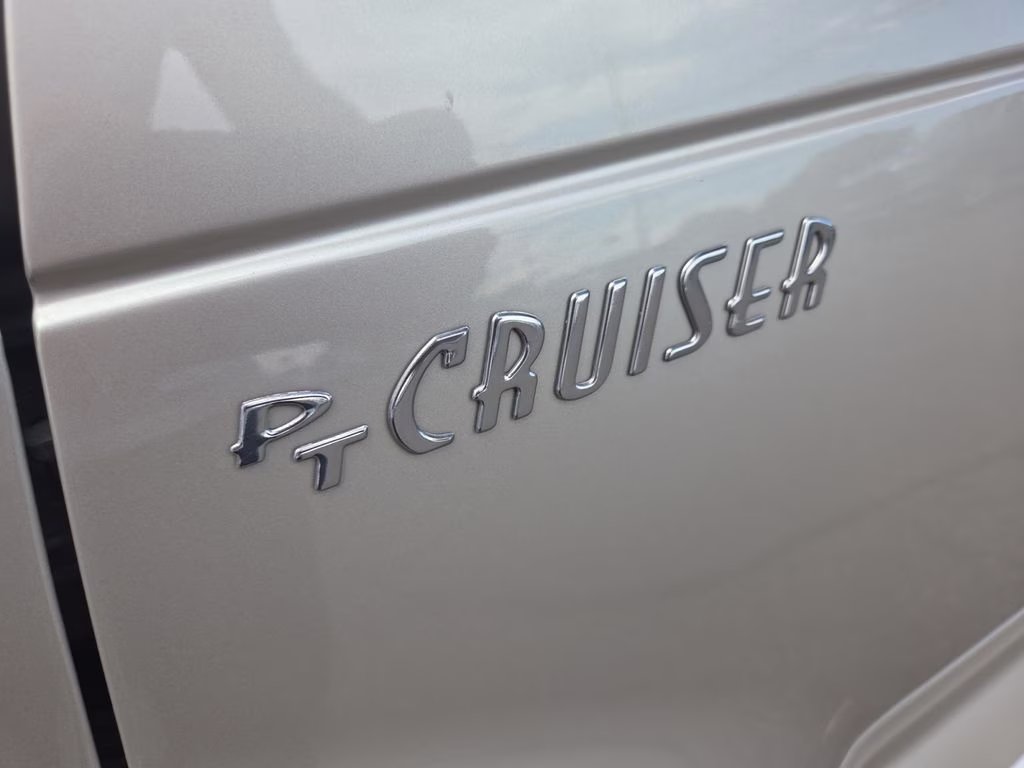 2005 Linen Gold Pearl Metallic Chrysler PT Cruiser Touring FWD Crossover