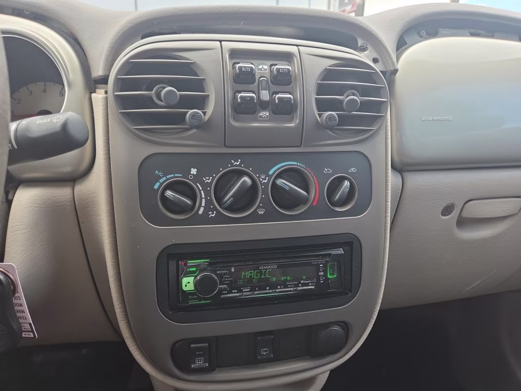 2005 Linen Gold Pearl Metallic Chrysler PT Cruiser Touring FWD Crossover