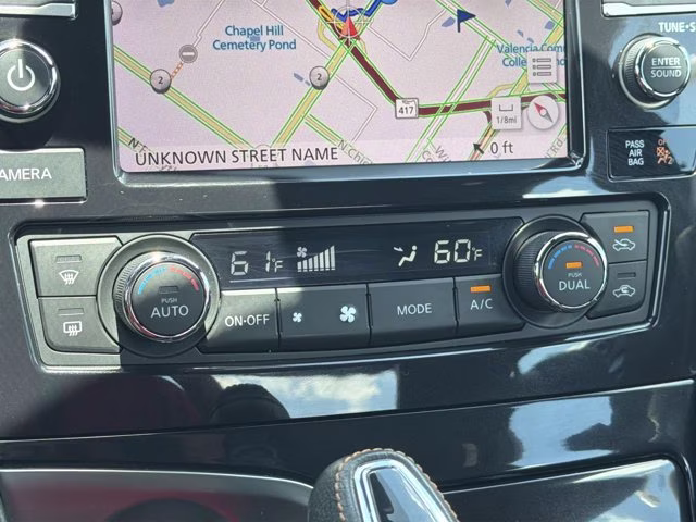 2023 Pearl White Tricoat Nissan Maxima SR FWD Sedan