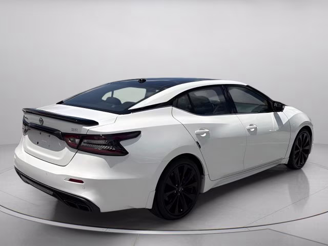 2023 Pearl White Tricoat Nissan Maxima SR FWD Sedan