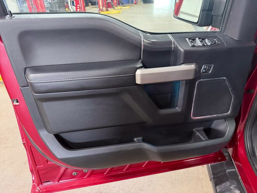 2020 Ford F-150 Lariat FX4 w/Trailer Tow & Twin Panel Moonroof 4X4 Truck