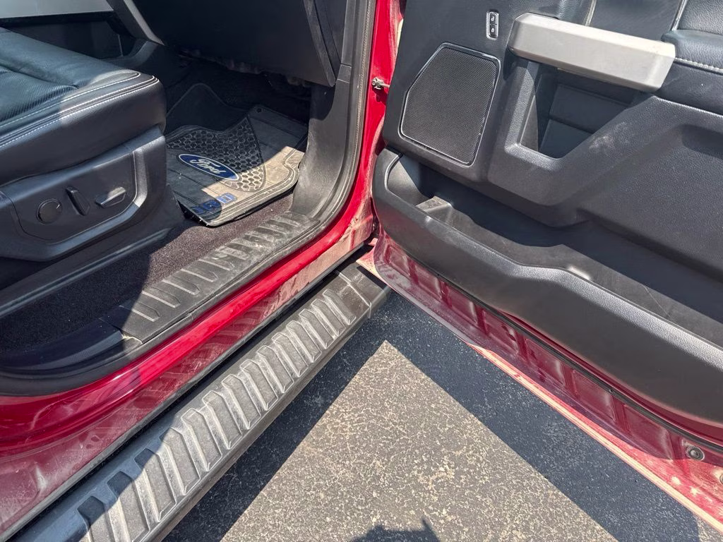 2020 Ford F-150 Lariat FX4 w/Trailer Tow & Twin Panel Moonroof 4X4 Truck
