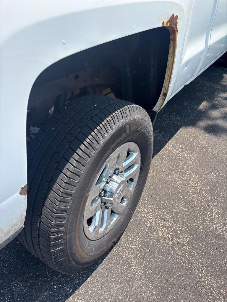 2015 Summit White Chevrolet Silverado 2500HD LT 4X4 Truck